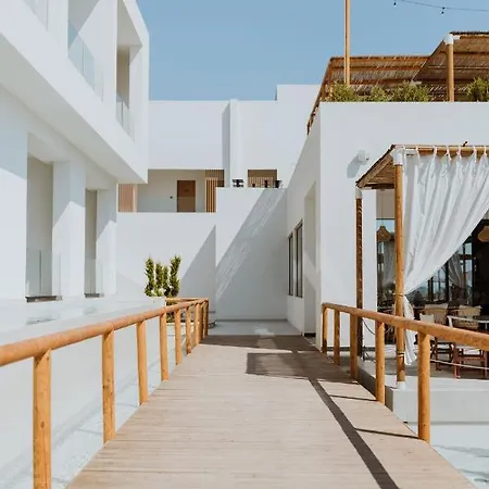 Abonora Drymades מלון 4*