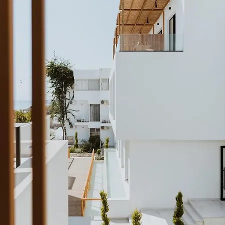 Abonora Drymades Hotel Dhërmi